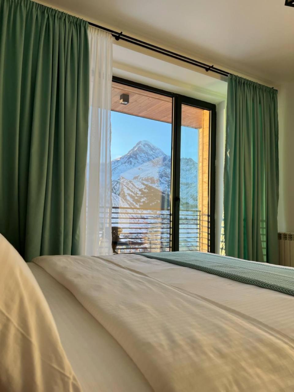 Kazbegi Hotel Grand View Exteriör bild