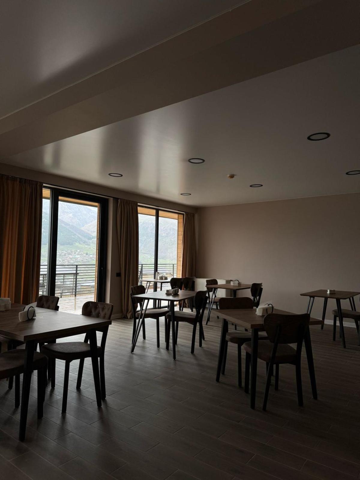 Kazbegi Hotel Grand View Exteriör bild