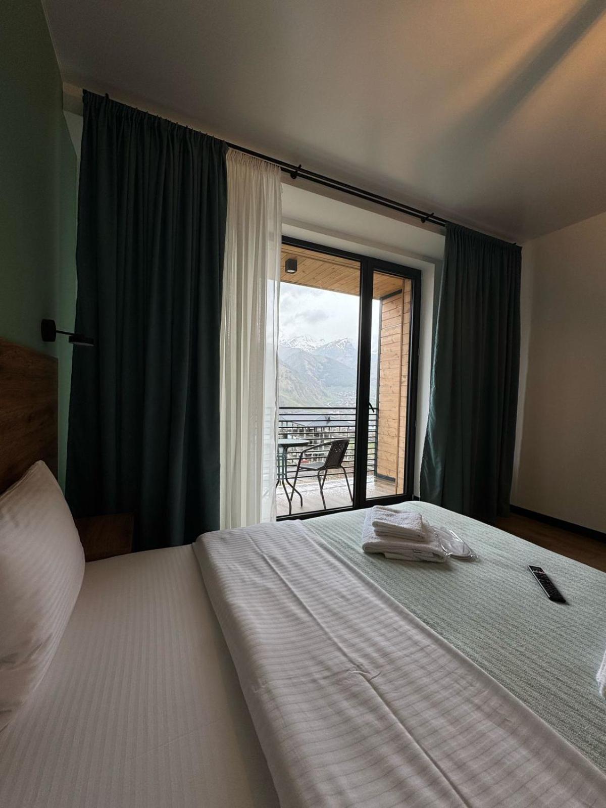 Kazbegi Hotel Grand View Exteriör bild